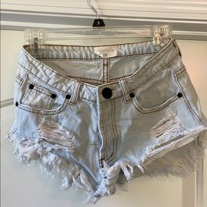 Distressed ripped jeans